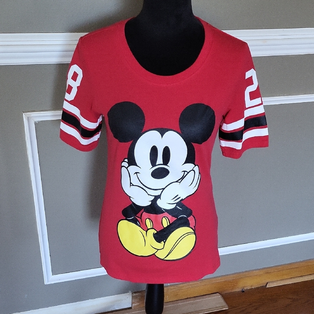 Disney Red Mickey Mouse Short Sleeve Tee Size Large (Girl)